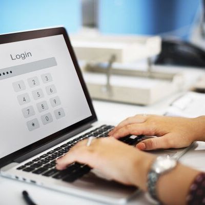 Bezpieczne hasła 2026: dlaczego ‘silne hasło’ nie wystarcza i co zrobić lepiej?