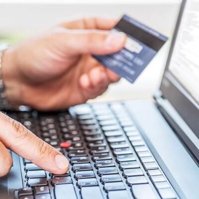 Zagrożenia dla kart płatniczych w Internecie